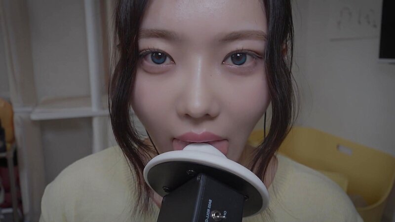 Nareun ASMR 3DIO Intimate Ear-to-Ear Whispering After Long Wait