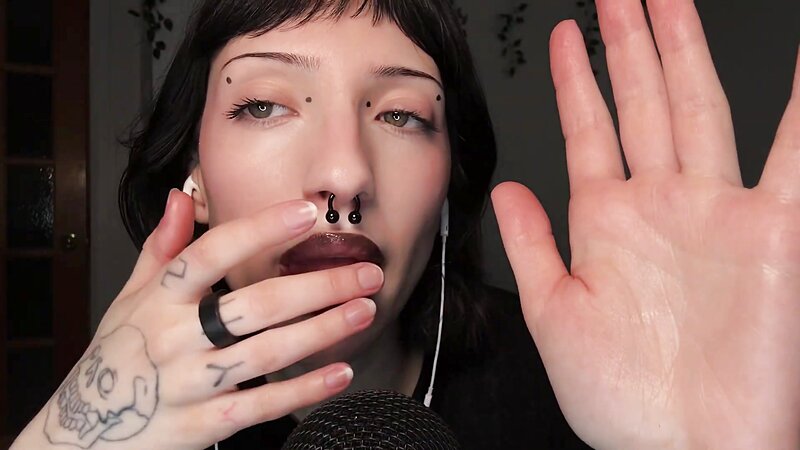 SleepGirl ASMR Close-Up Spit Painting with Wet Mouth Sounds