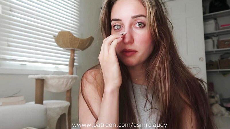 Claudy ASMR Teen Yoga Session in Knight Tear Costume