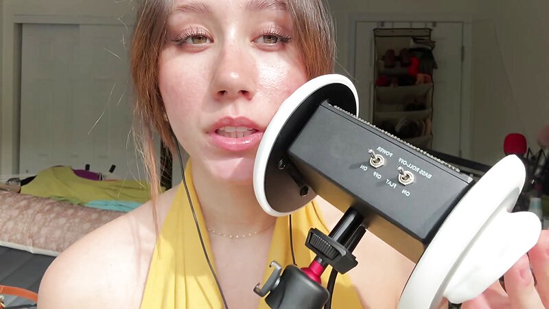 Dakota B ASMR 3Dio Wet and Dry Mouth Sounds Experience