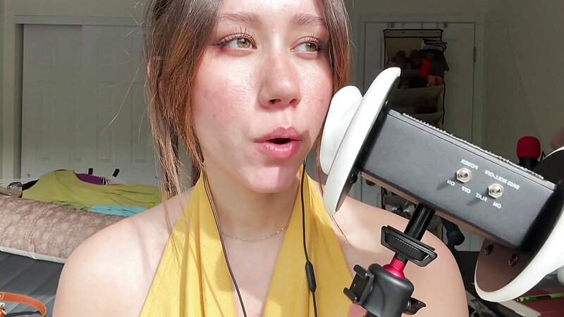 Dakota B ASMR 3Dio Wet and Dry Mouth Sounds Experience