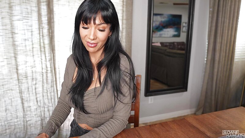 Sloansmoans MILF Roleplay as The New Housekeeper POV Fuck