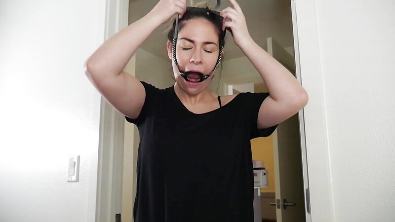 Ashley Alban Mover Finds Vibrator Stash Creampie