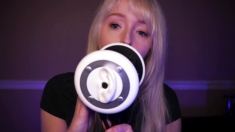LauraLemurex ASMR Ear Licking and Ear Eating Session