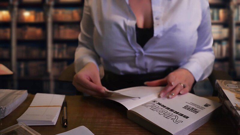 Little Clover Whispers - The Librarian | Part 1