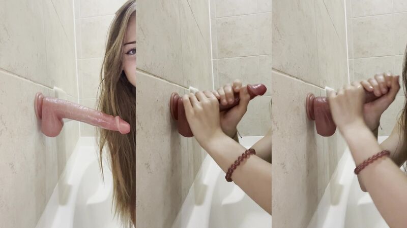 Sunflower ASMR Blonde Handjob in Bathtub