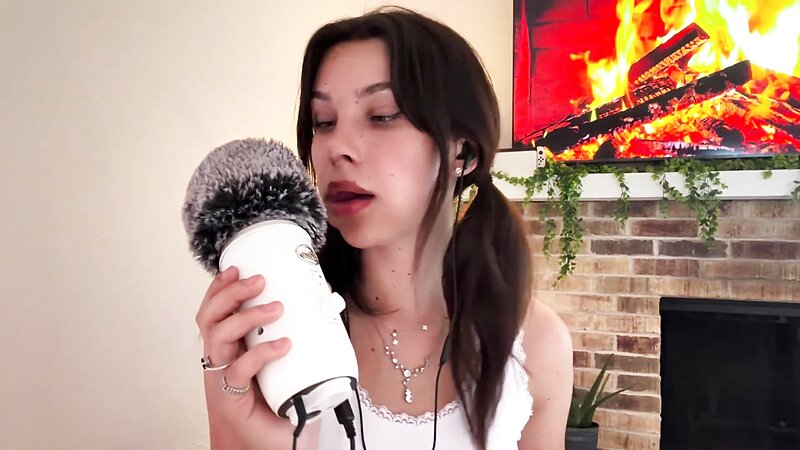 Vitsamin ASMR Begging Daddy with Whispering and Personal Attention