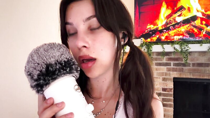 Vitsamin ASMR Begging Daddy with Whispering and Personal Attention