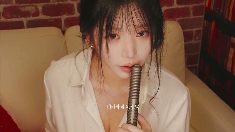 Yoon Ying ASMR Late-Night Bookstore Roleplay – The Last Customer RP