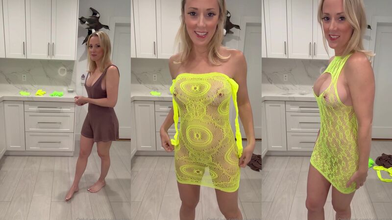Vicky Stark MILF Try-On in Chrysler Neon