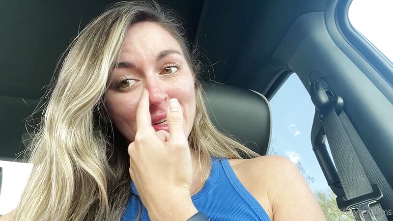 Bryce Adams Gives Blowjob to Fan in Car