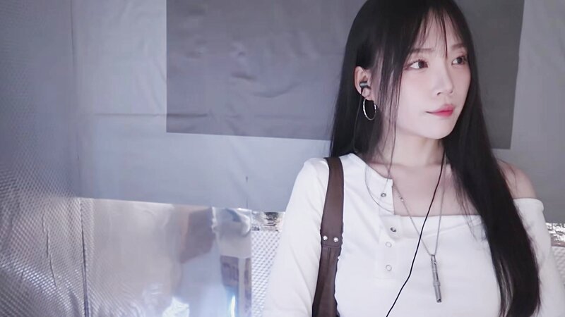 Nara_ Trapped in Broken Elevator Roleplay with Therapist ASMR