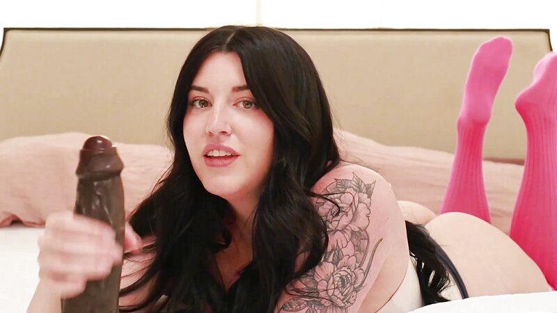 Kayla Summers MILF Masturbates While Worshiping Big Black Cock in POV Jerk Off Instruction