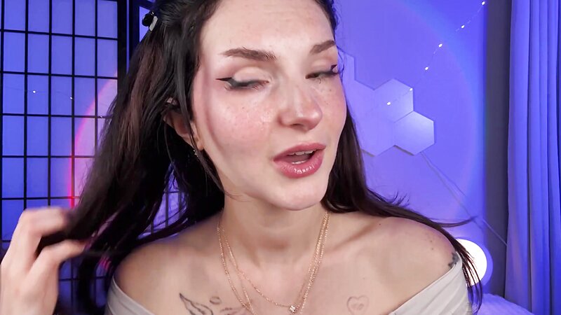 Busy B ASMR Body Triggers Exclusive Session