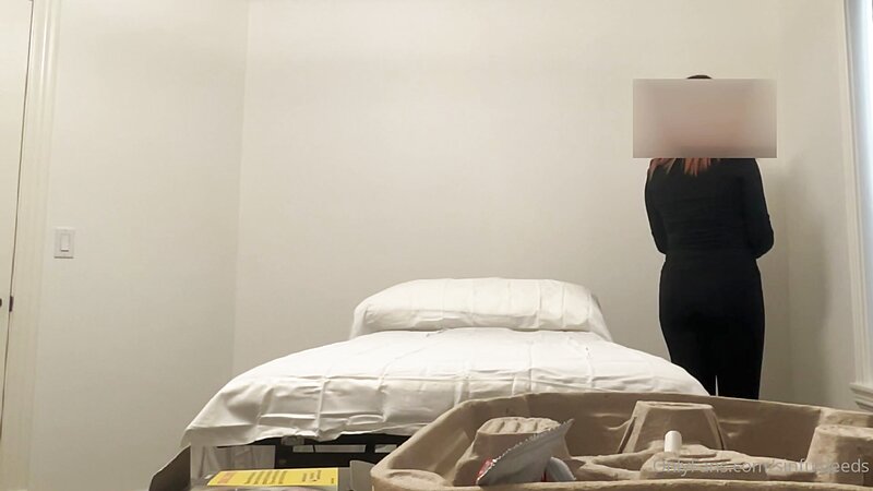 Sinfuldeeds Asian Massage Client Gives in to Monster Cock Masturbation
