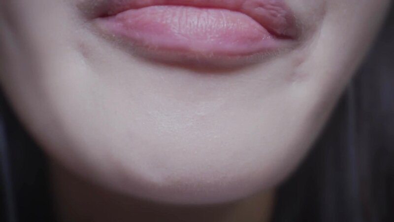 Nareun ASMR Ultra Close-Up Licking and Candy Play