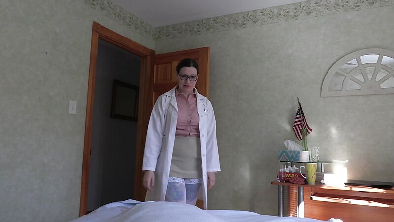 Bettie Bondage - Dr. Mom and the Anal Semen Extraction