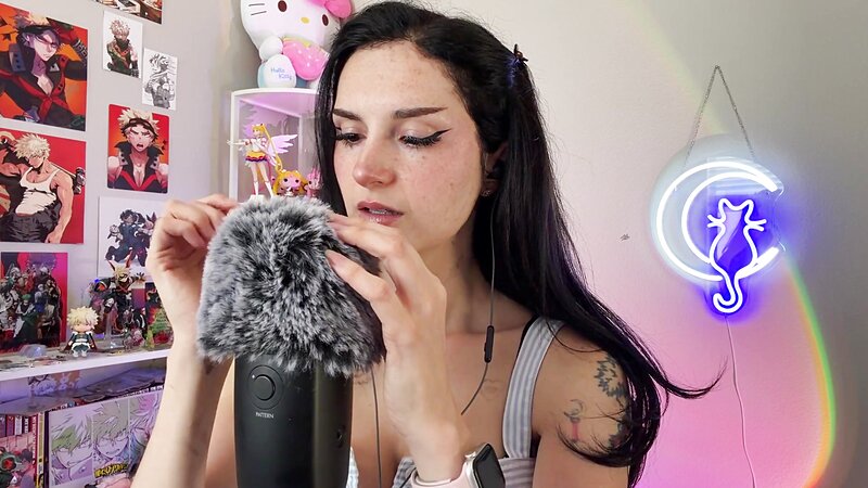 Busy B ASMR - 5 June 2026 Exclusive - Face Brushing & Whisper Rambles
