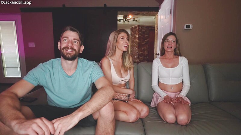 JackandJill - Husband Watches Hotwifes 1st Live 3some