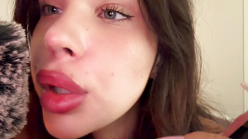 Vitsamin - 9 June 2026 - ASMR 50 Layers of Lipstick, Countdown, Gum Chewing, Slow Whispering