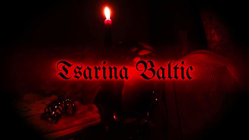 Tsarina Baltic - Addicted Freak & Leak