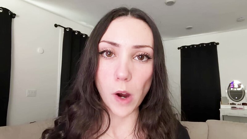 Lexi ASMR - Psycho Gf Does Your Cranial Nerve Exam [ASMR Roleplay]