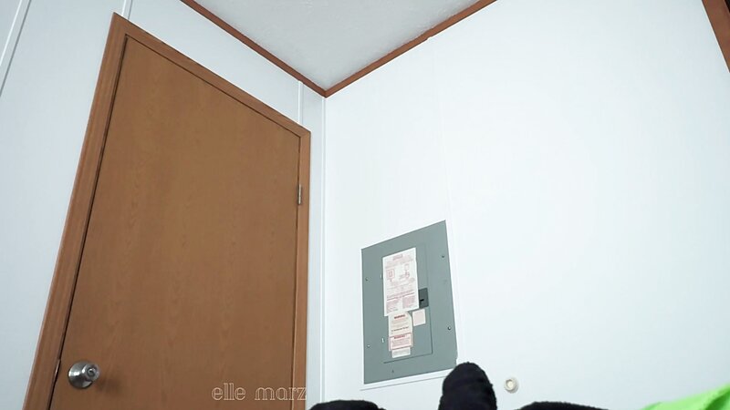 Elle Marz - Sis caught u w her panties JOI