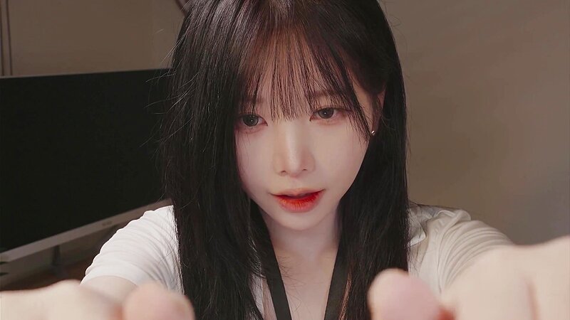ASMR Yoon Ying - 13 June 2026 - Spicy Mala-style Body Touching | Body Sounds (Office Hypnosis, First-Person Roleplay)
