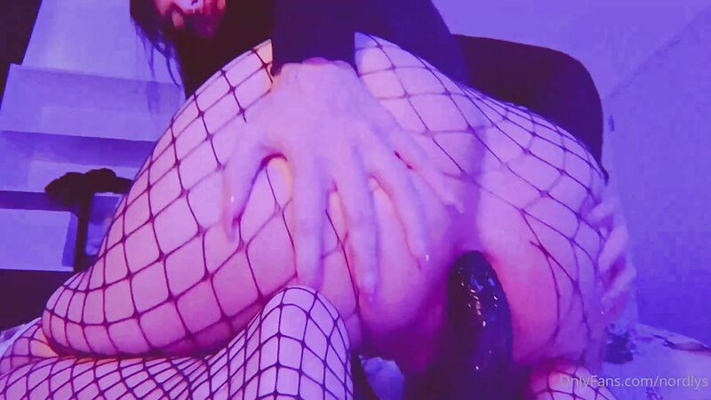Nordlys ASMR - MY FIRST ANAL VIDEO