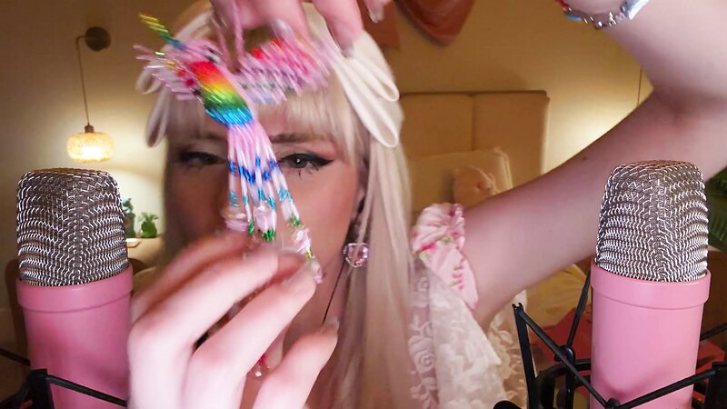 Emma's Myspace - Chewing on Dumb Little Things ASMR