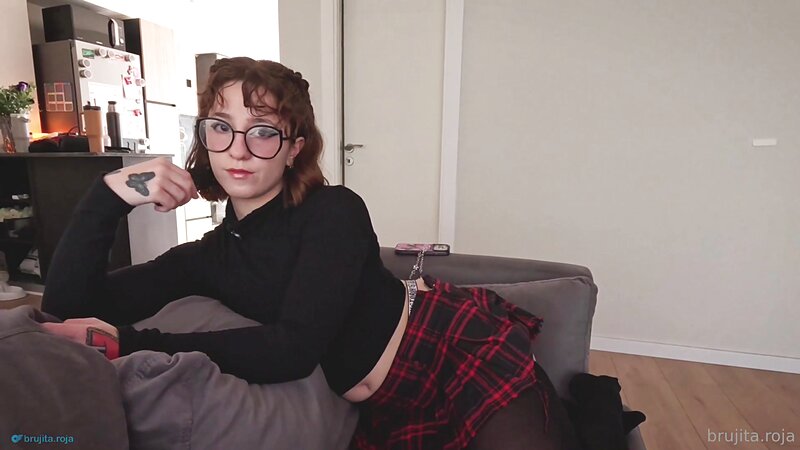 Brujita Roja - Teen Gets Nailed On The Couch
