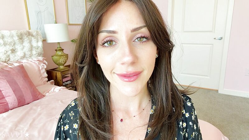 Savvy Star - Kissing Lessons with StepMom