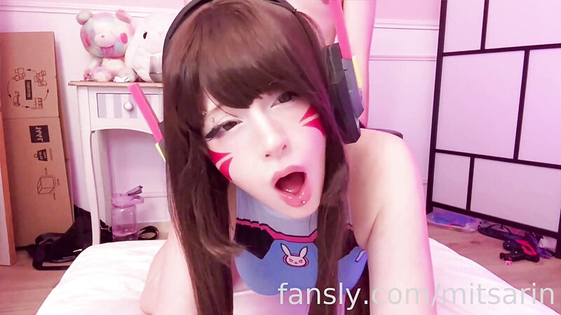 Mitsarin Takes Backshots From BWC On D.Va Cosplay