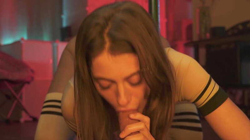 Student Naomi - Undresses And Throats A Dildo