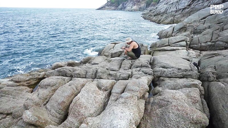 HARDCORE FISHERMAN AND OF MODEL! Outdoor real sex!