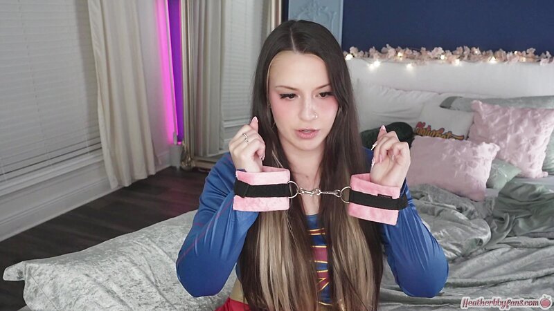 Heatherbby - Supergirl Squirts