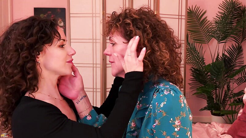 Savvy Star - Kissing My StepMom