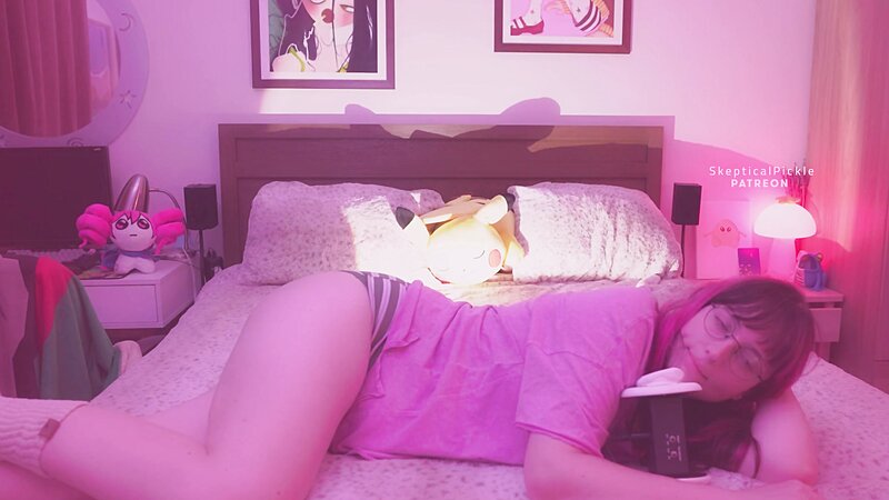 SkepticalPickle ASMR - Ear licking in bed, t shirt, panties, short pool fanservice