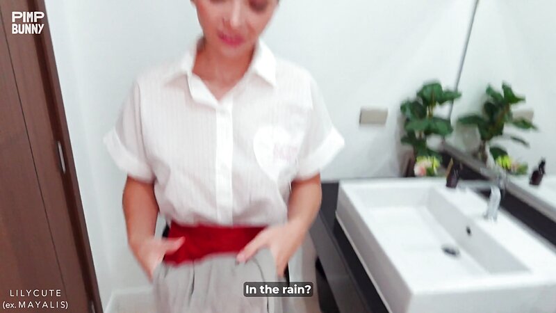 Waitress Fucked Up The Order And Paid With Her Body