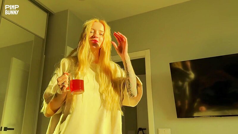 The Babe Made Me Tea And Then Bangs Me