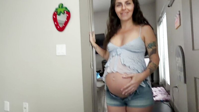 Sharing The Bed With Pregnant Step Sister ~ Kay Rhea aka tinystarshine