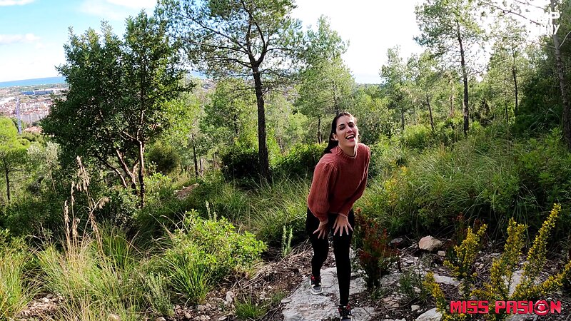 Risky Outdoor Blowjob In The Forest – Almost Caught