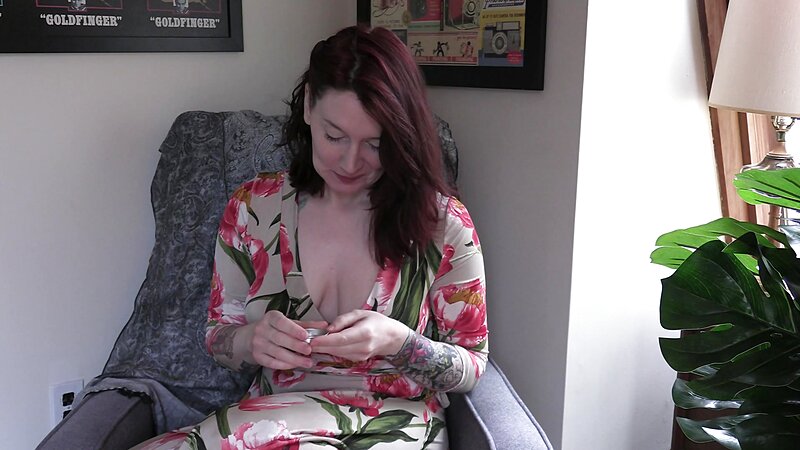 Bettie Bondage - Taking L$D with StepMommy