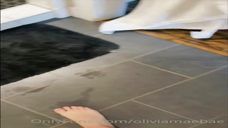 Olivia Mae Nude Shower Blowjob