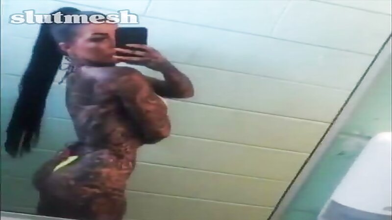 Shardi Woodman Naked and Exposed