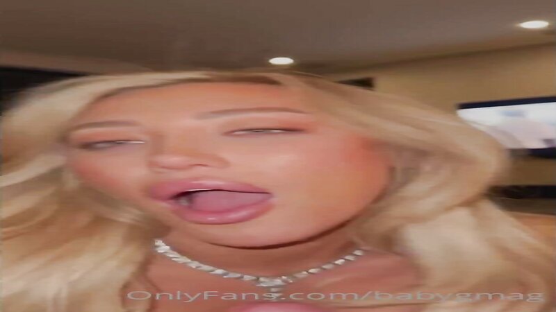 Stefanie Knight Blowjob and Creampie Sex Scene