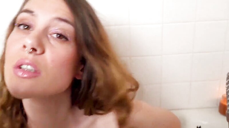 Sugar Boogerz ASMR Bathtub Tease