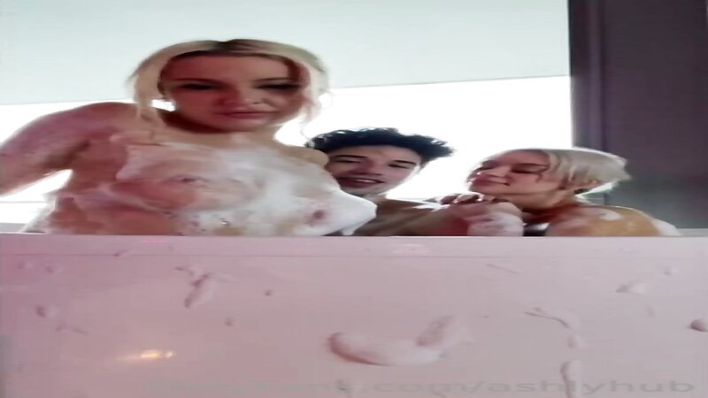 Tana Mongeau Nude Bathtub Blowjob
