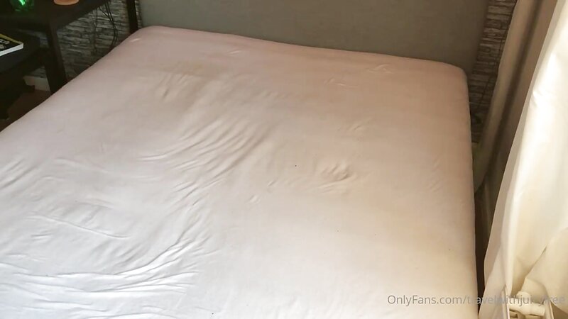 Travel With Lucy Private Sextape