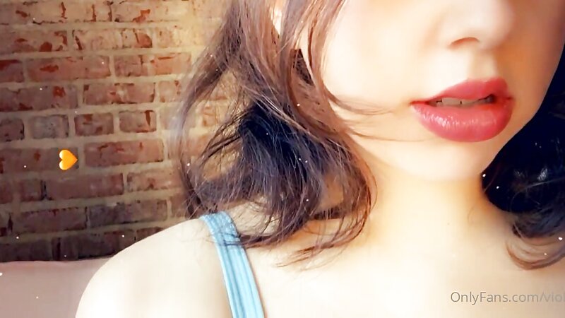 Violette Sexy Teasing